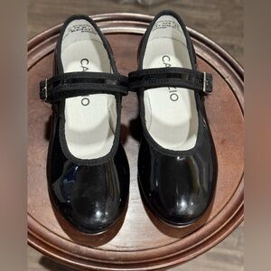 Capezio Mary Jane children's 11 1/2 tap shoes black patent Velcro strap like new